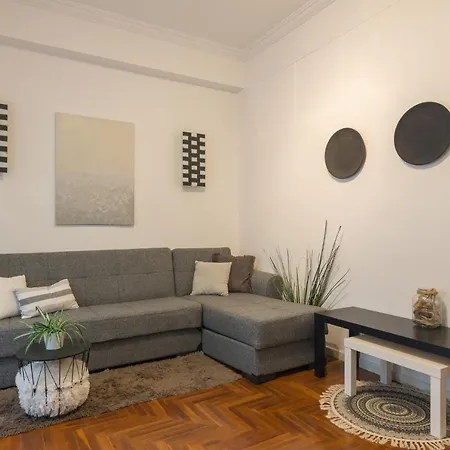 Classic And Modern In * Atenas